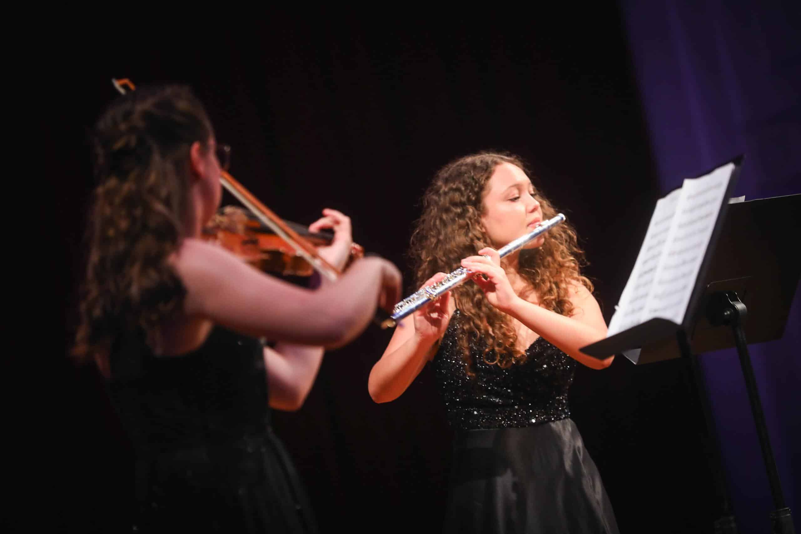 Prvonagrajenci tekmovanja TEMSIG 2024 Trio Risus Musicorum | Salon glasbenih umetnikov | Festival Lent | 25. 6. 2024