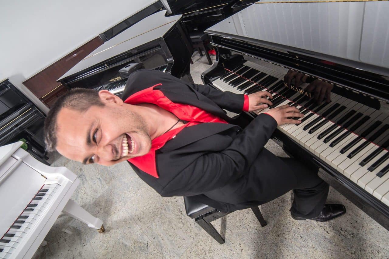 Moveknowledgement ● Uroš Perić & The Bluenote Quartet & The Pearlettes