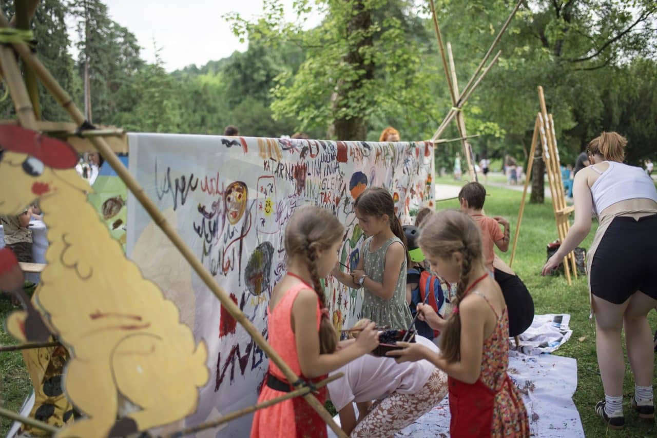 Poletni Art kamp • Opica in Kapitan Tan – Tan