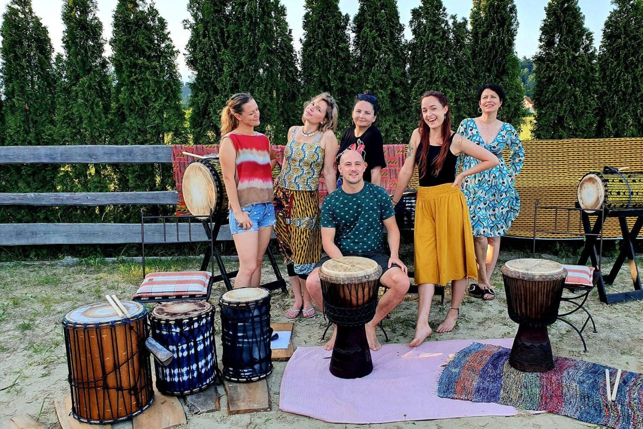Womango feat. Sekou Dembele