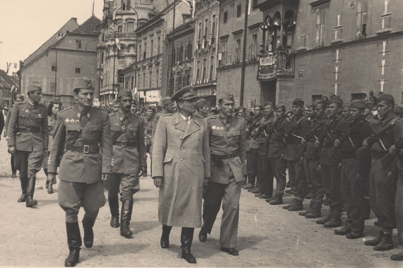 Tovariš Tito, vojne je konec