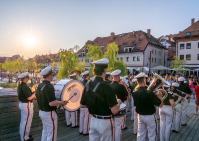 Povorka Pihalnega orkestra Pošta Maribor | Festival Lent | foto Žan Osim | 20. 6. 2025