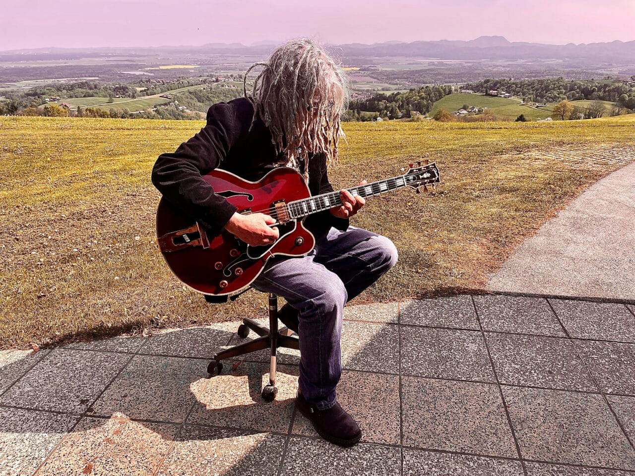 Klasična in električna kitara