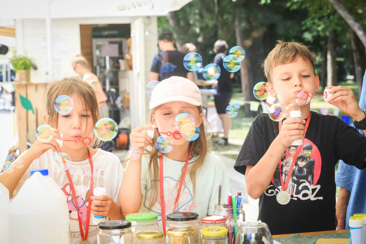 Poletni Art kamp • Cecilija in zmaj