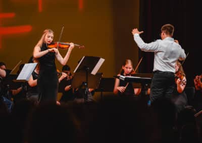 Godalni orkester Poletne glasbene šole, Mark Lev Krajnc, Filip Runjak | Salon glasbenih umetnikov | Festival Lent | foto Žan Osim | 25. 6. 2025