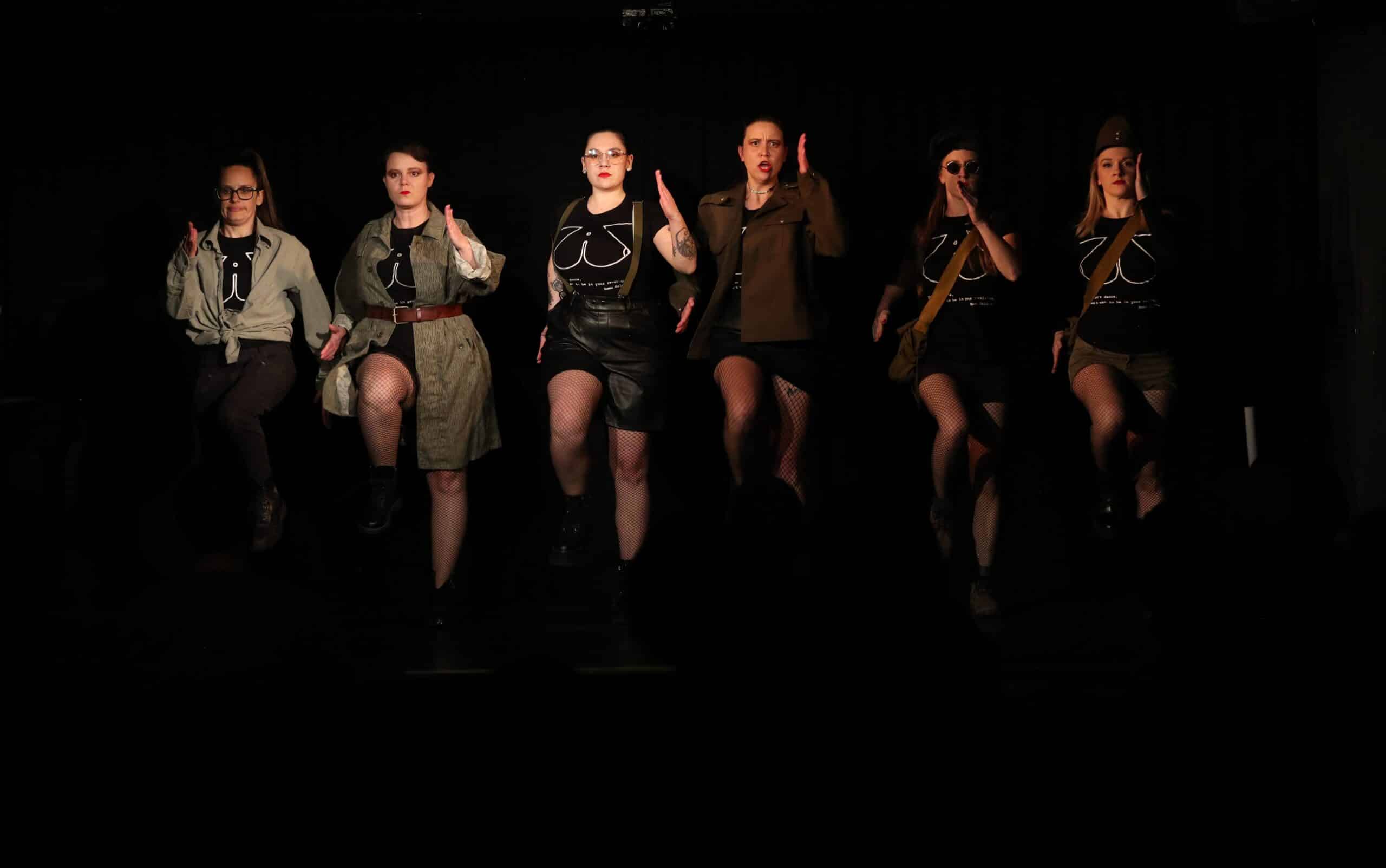 ZIZ kabaret: Nageljn si láhko zatlačiš veš kam, ne?