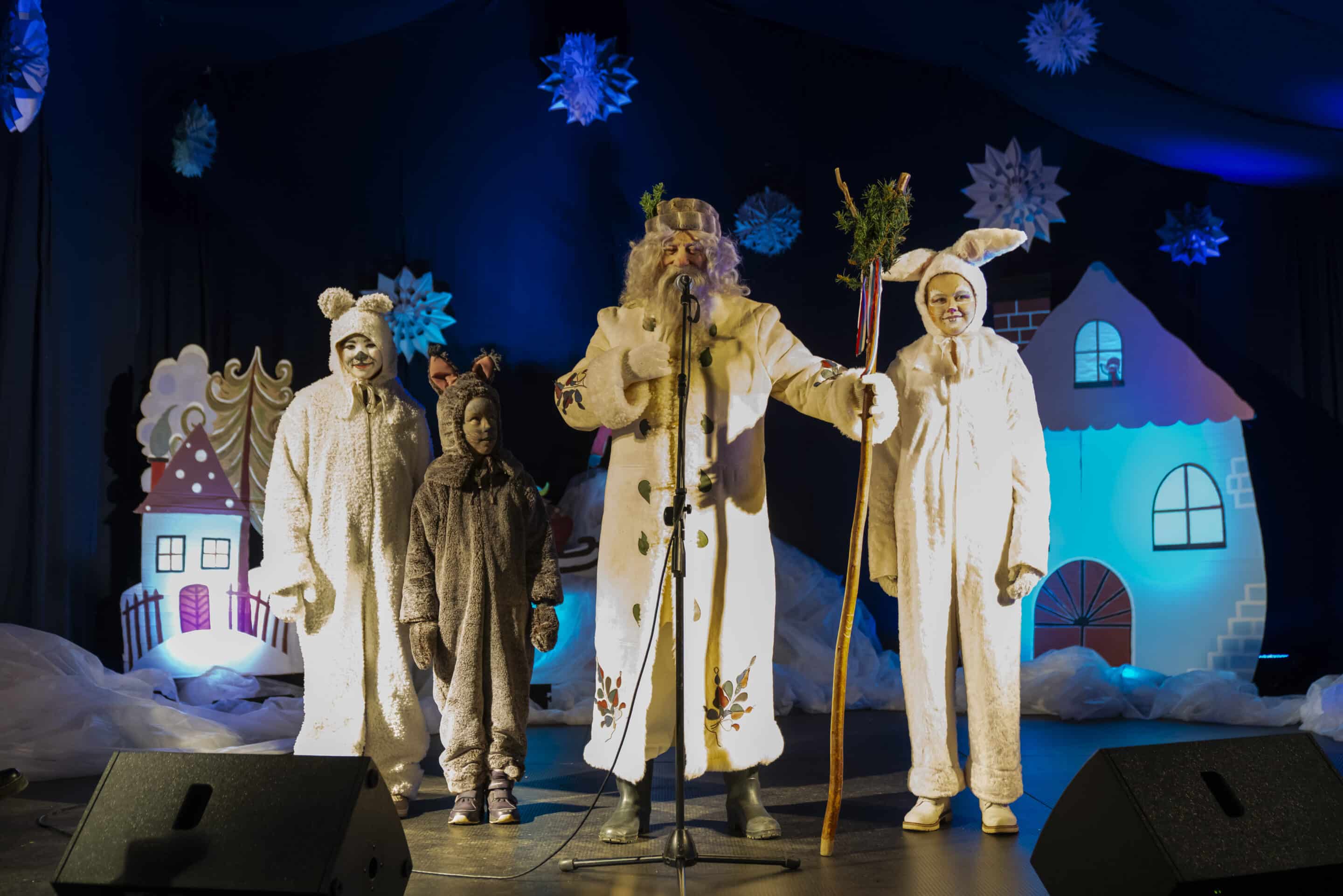 Praznična pisarna veselja in slovo od dedka Mraza