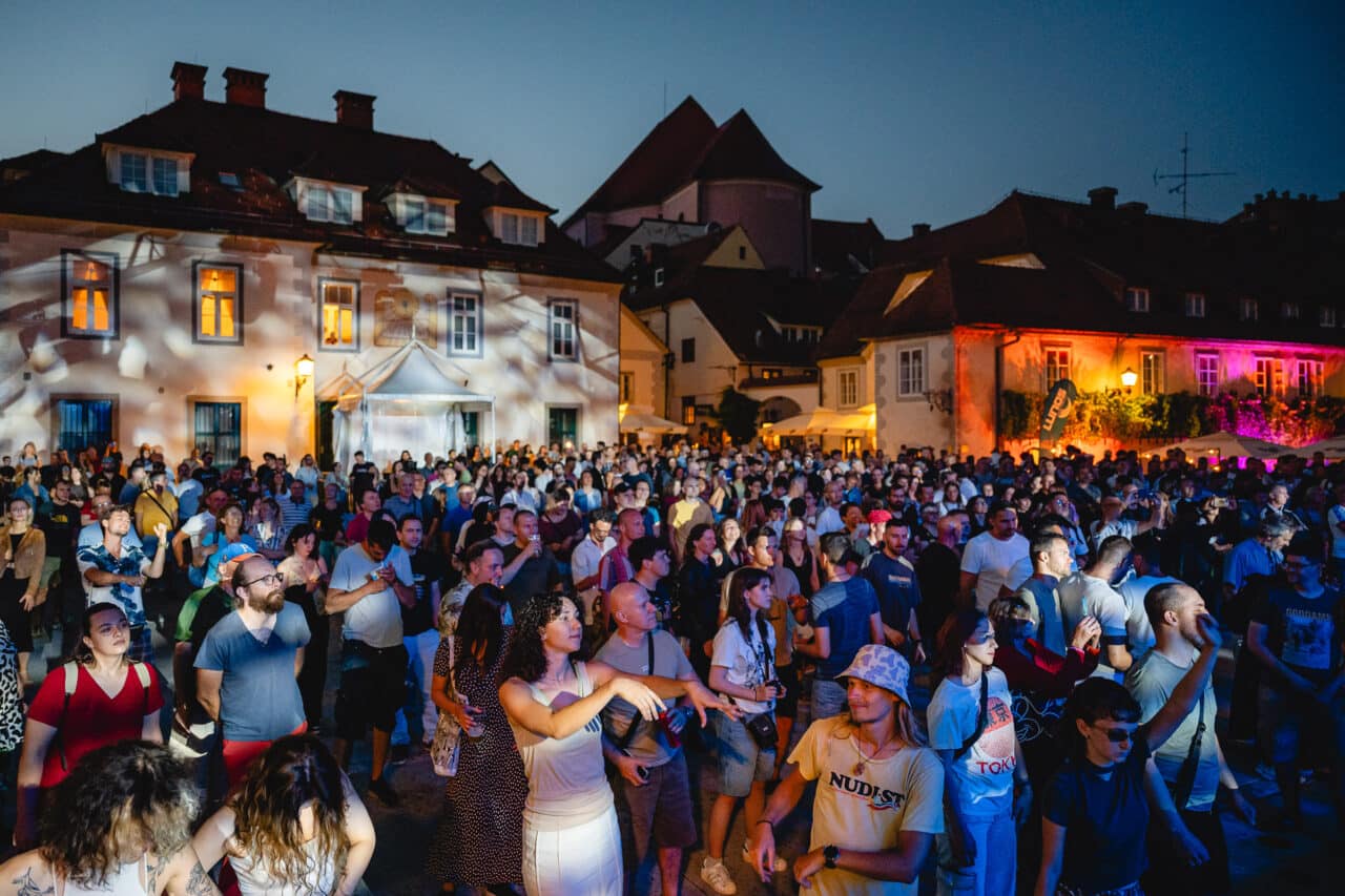 Rumba de Bodas | Oder OTP banke | Festival Lent | foto Žan Osim | 21. 6. 2025