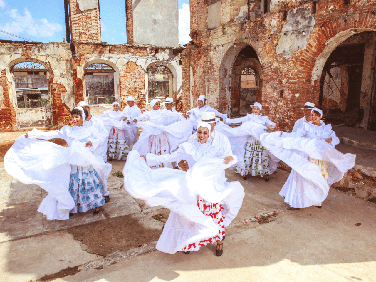 38. Folkart: otvoritev