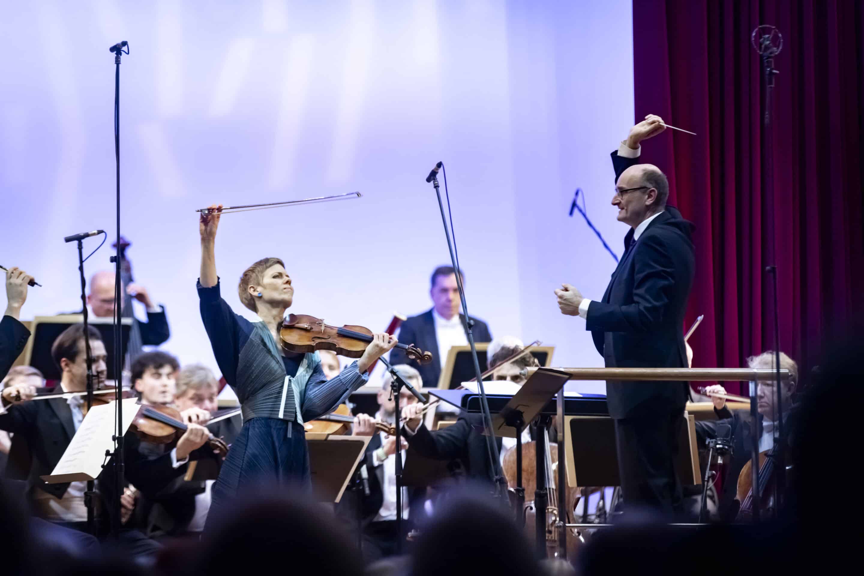 2025_12_02_Simfonični orkester WDR, Isabelle Faust_foto Dejan Bulut (1)