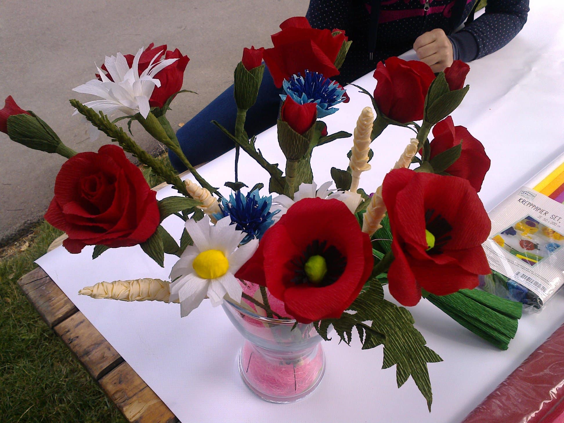 Rože iz krep papirja