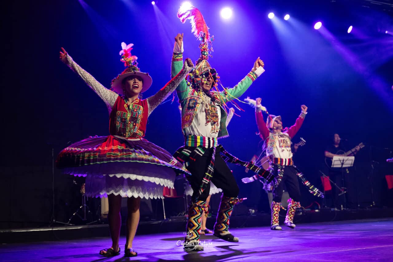 Folkart v mestu – Bocvana,  Bolivija, Uzbekistan