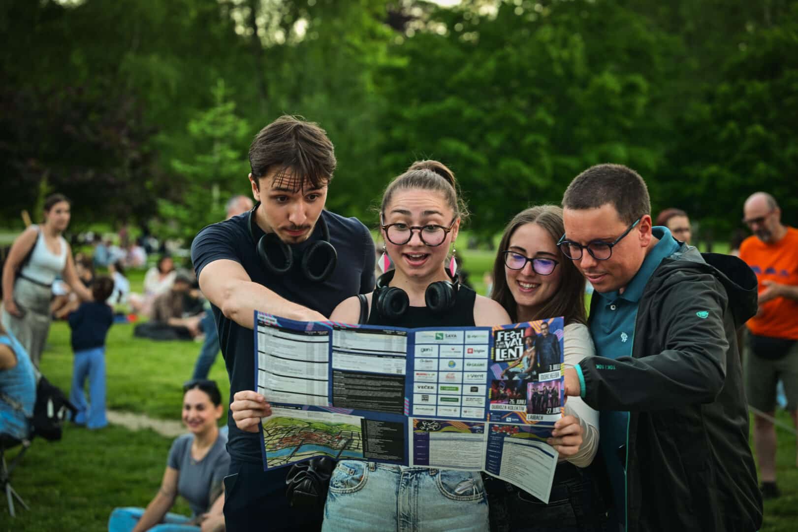 mom_factum_sng_ndmb_11_operna_noc_mestni_park_mb_2026_05_29_MP7_6906_foto_markopigac_pigac_si