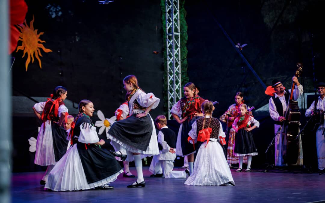27. otroški Folkart - Hrvaška, Srbija | Oder Triglav | Festival Lent | foto Dejan Bulut | 1. 7. 2026