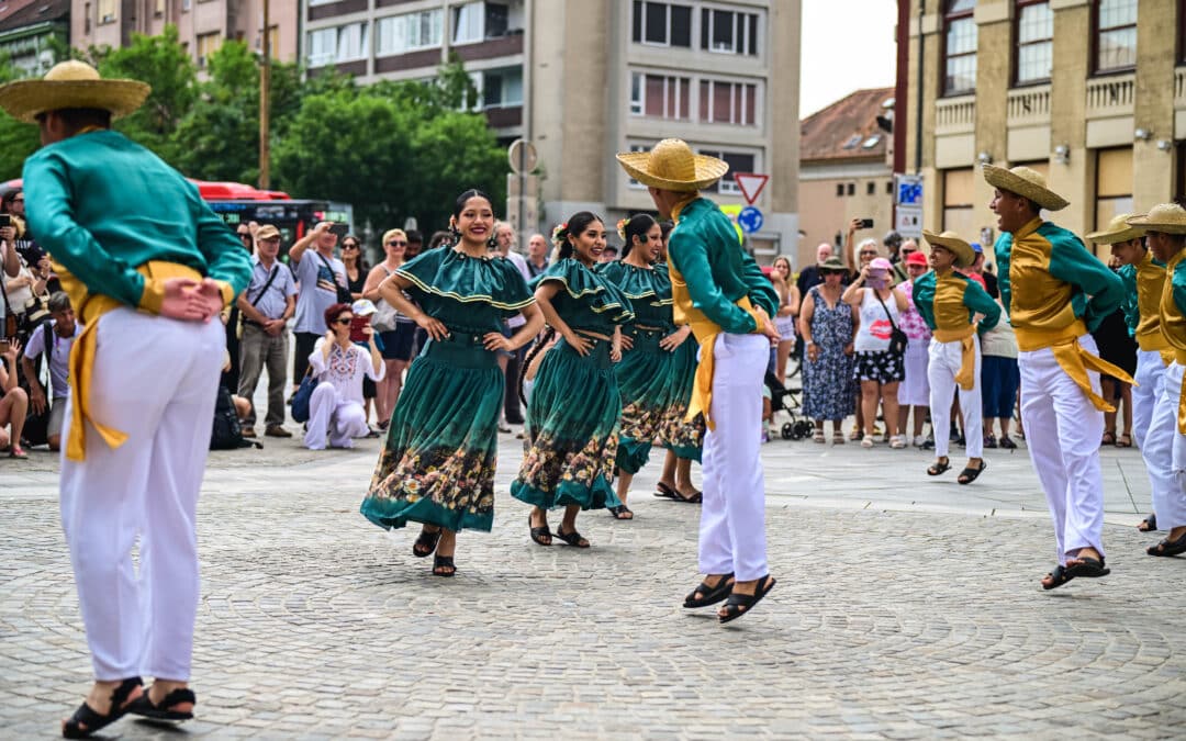 38. Folkart: Bolivija, Severna Makedonija, Uzbekistan | Festival Lent | foto Marko Pigac pigac.si | 1. 7. 2026