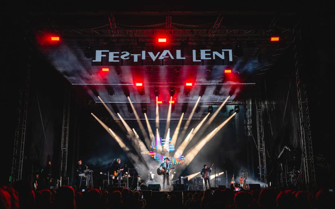 Piše se leto 2026: Kreslin, Predin, Lovšin: Večno mladi, za vedno in | Glavni oder | Festival Lent | foto Žan Osim | 2. 7. 2026